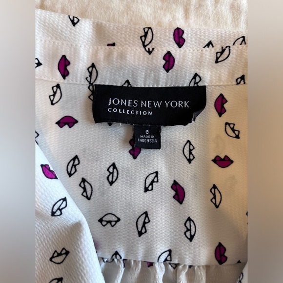 Jones New York Collection Lip Print Button Down Shirt size 8 - Picture 3 of 8